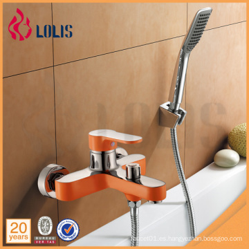 Nuevos productos grifo de ducha de baño de color naranja de zinc cromo con ducha